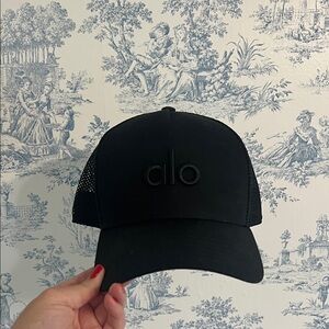 ALO Yoga Black and White Mesh Cap